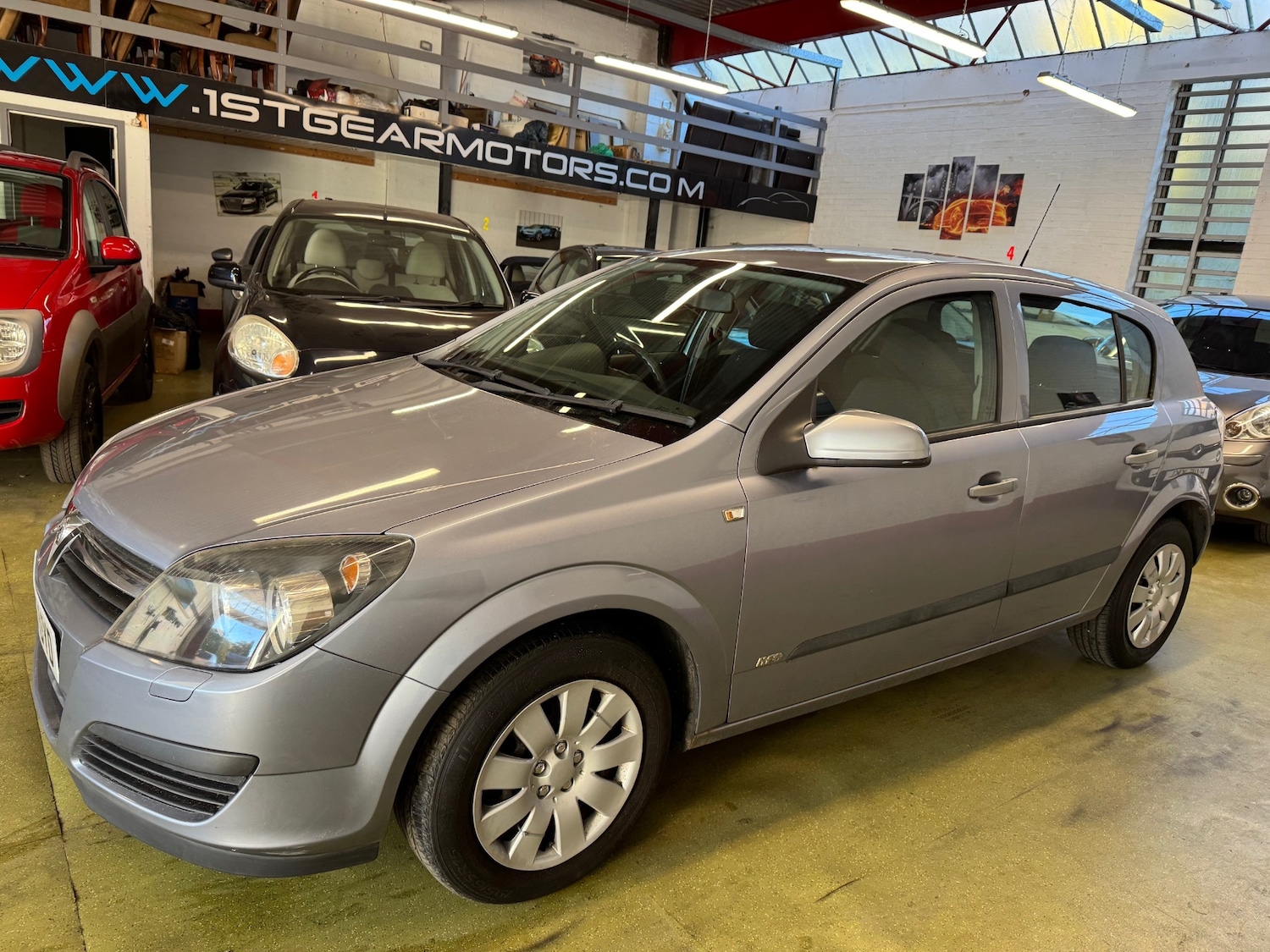 Used Vauxhall Astra 2005 for sale - 76352568: Photo 2
