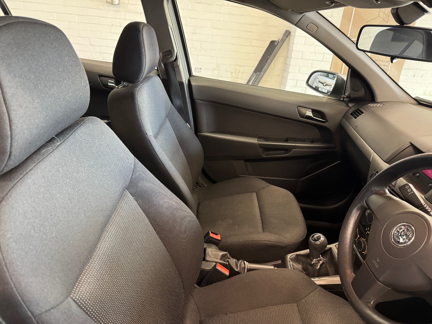 Used Vauxhall Astra 2005 for sale - 76352568: Photo 9