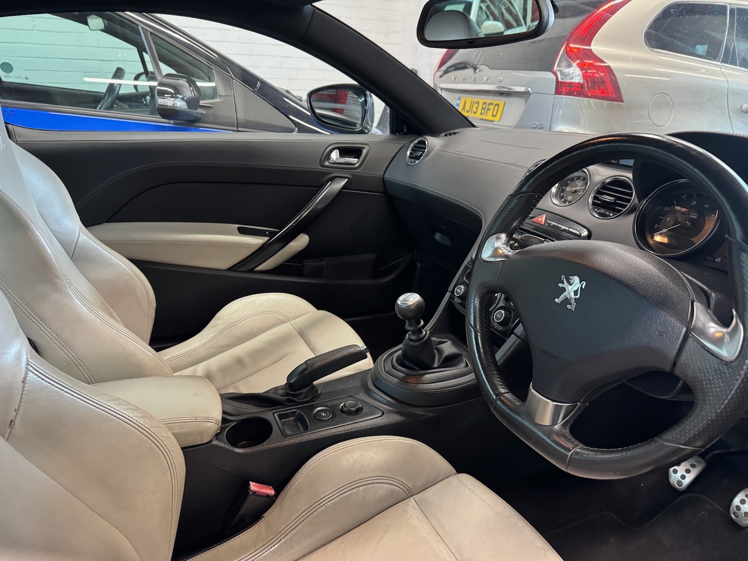 Used Peugeot RCZ 2010 for sale - 76277046: Photo 9