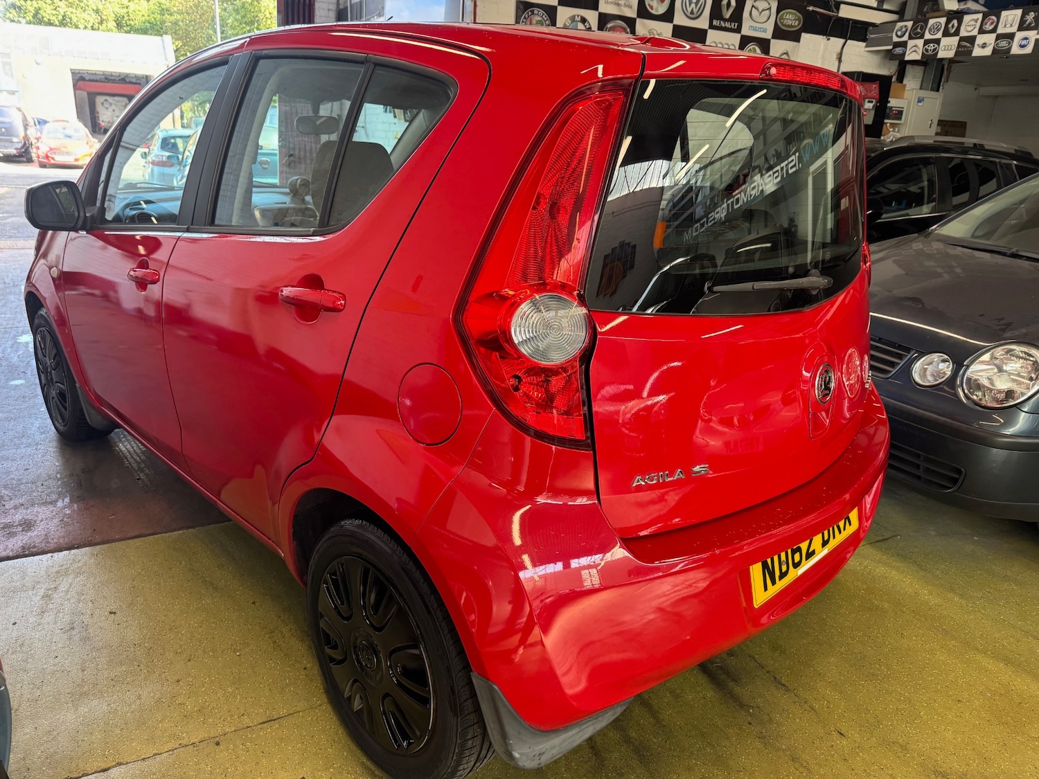 Used Vauxhall Agila 2012 for sale - 75749262: Photo 2