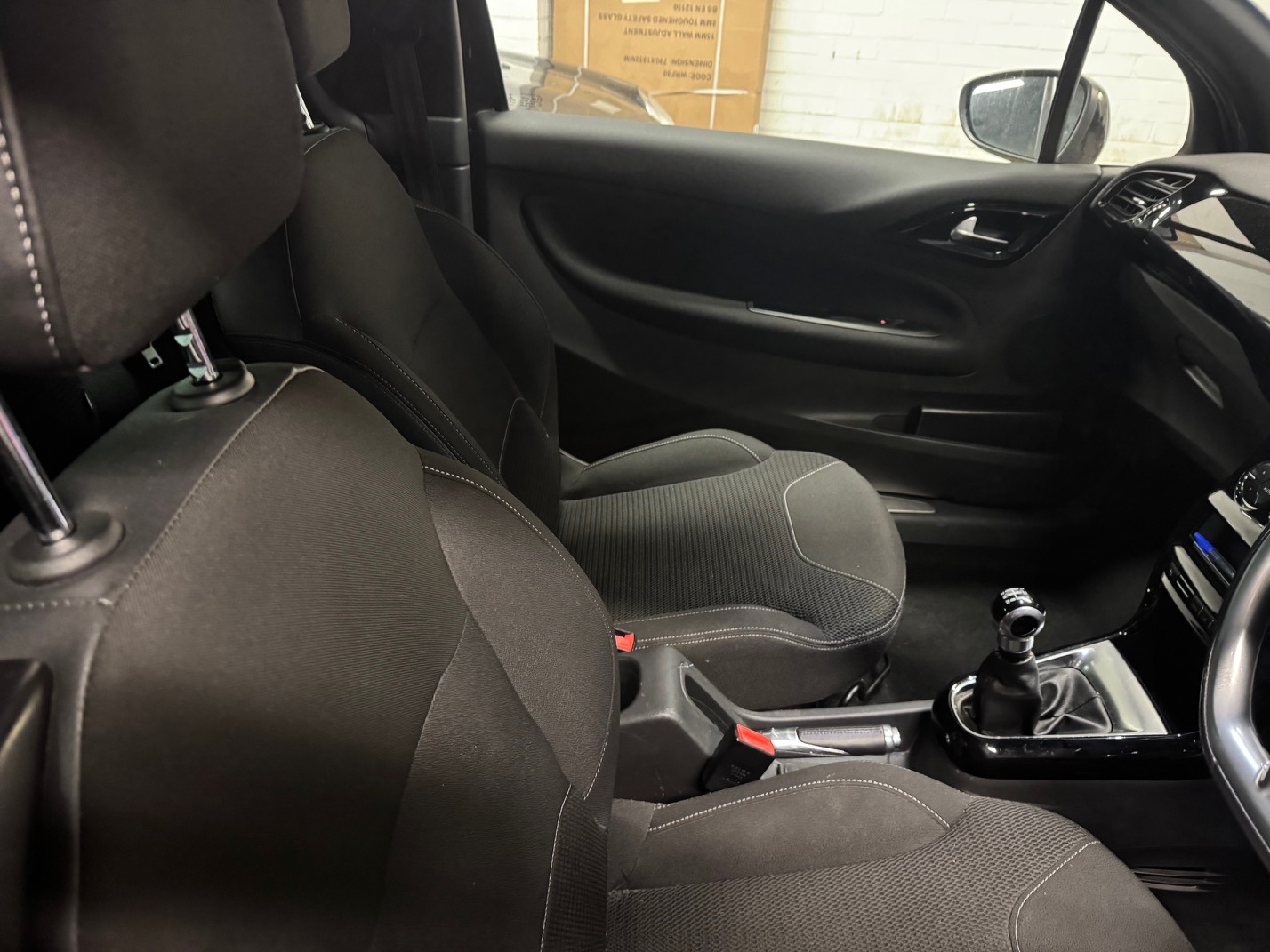 Used DS Automobiles DS 3 2015 for sale - 77548600: Photo 12