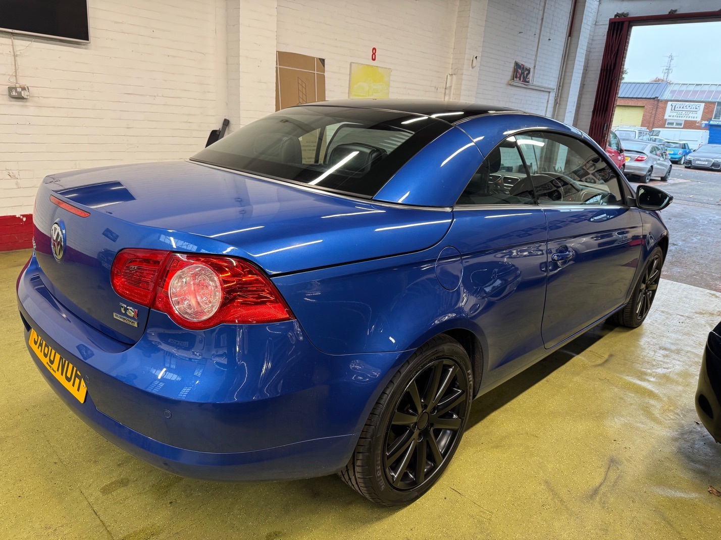 Used Volkswagen EOS 2010 for sale - 76505041: Photo 6