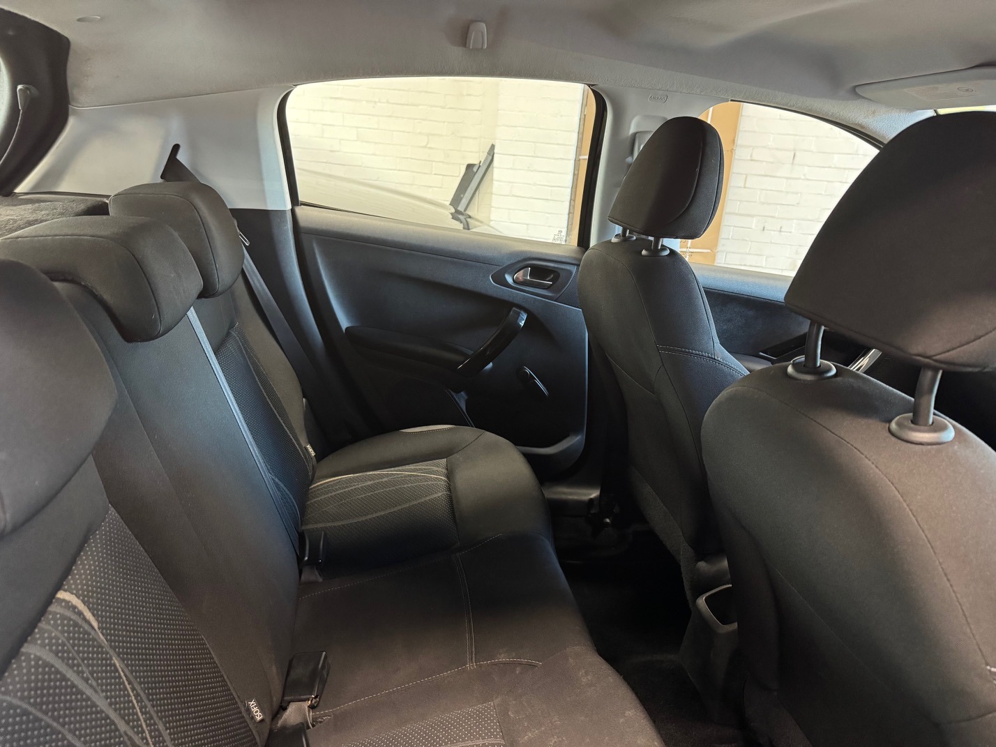 Used Peugeot 208 2013 for sale - 76402366: Photo 10