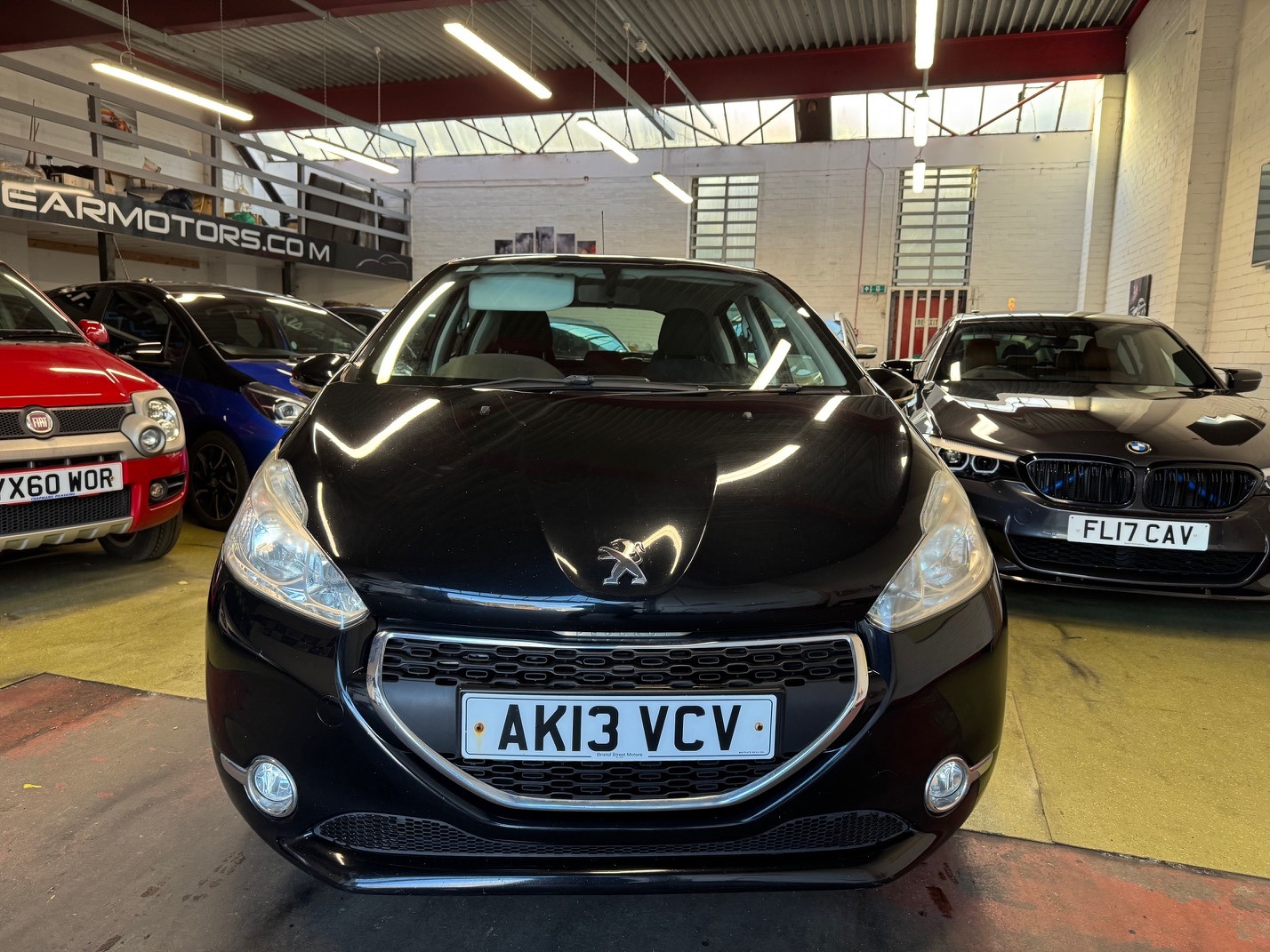 Used Peugeot 208 2013 for sale - 76402366: Photo 7