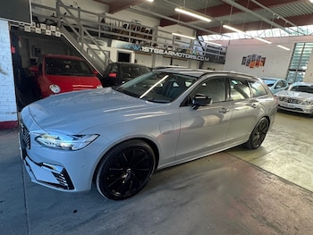 Used Volvo V90 2025 for sale - 78371272: Photo