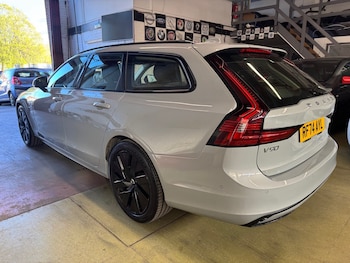 Used Volvo V90 2025 for sale - 78371272: Photo