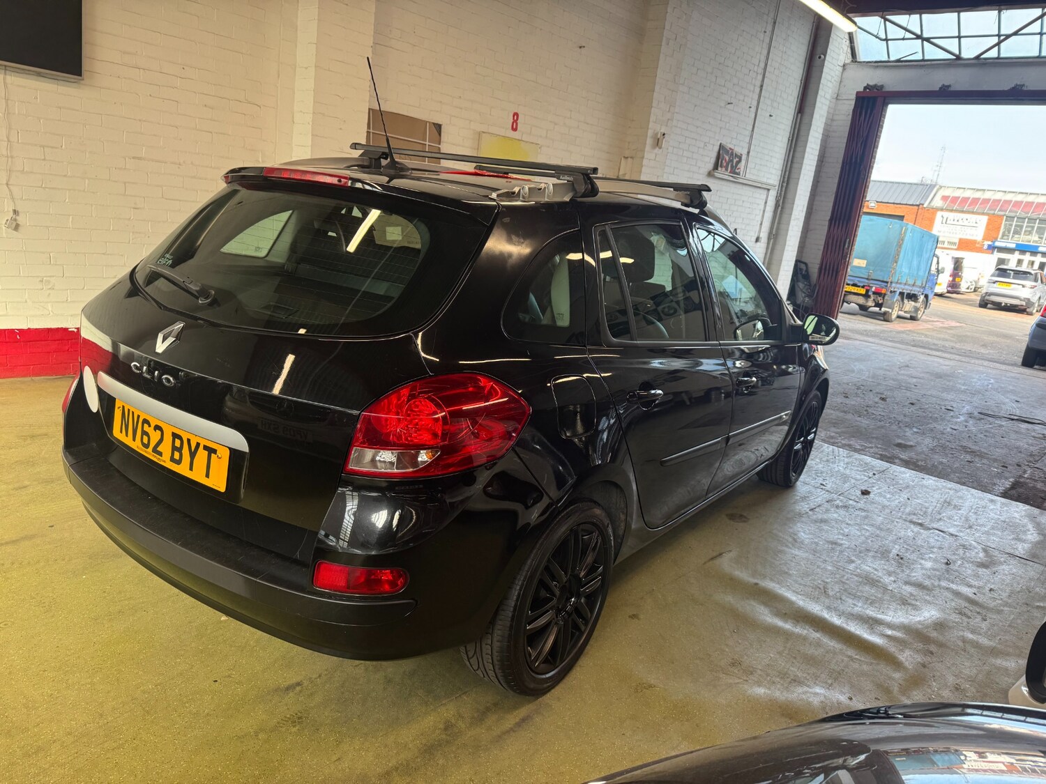 Used Renault Clio 2012 for sale - 77797199: Photo 6