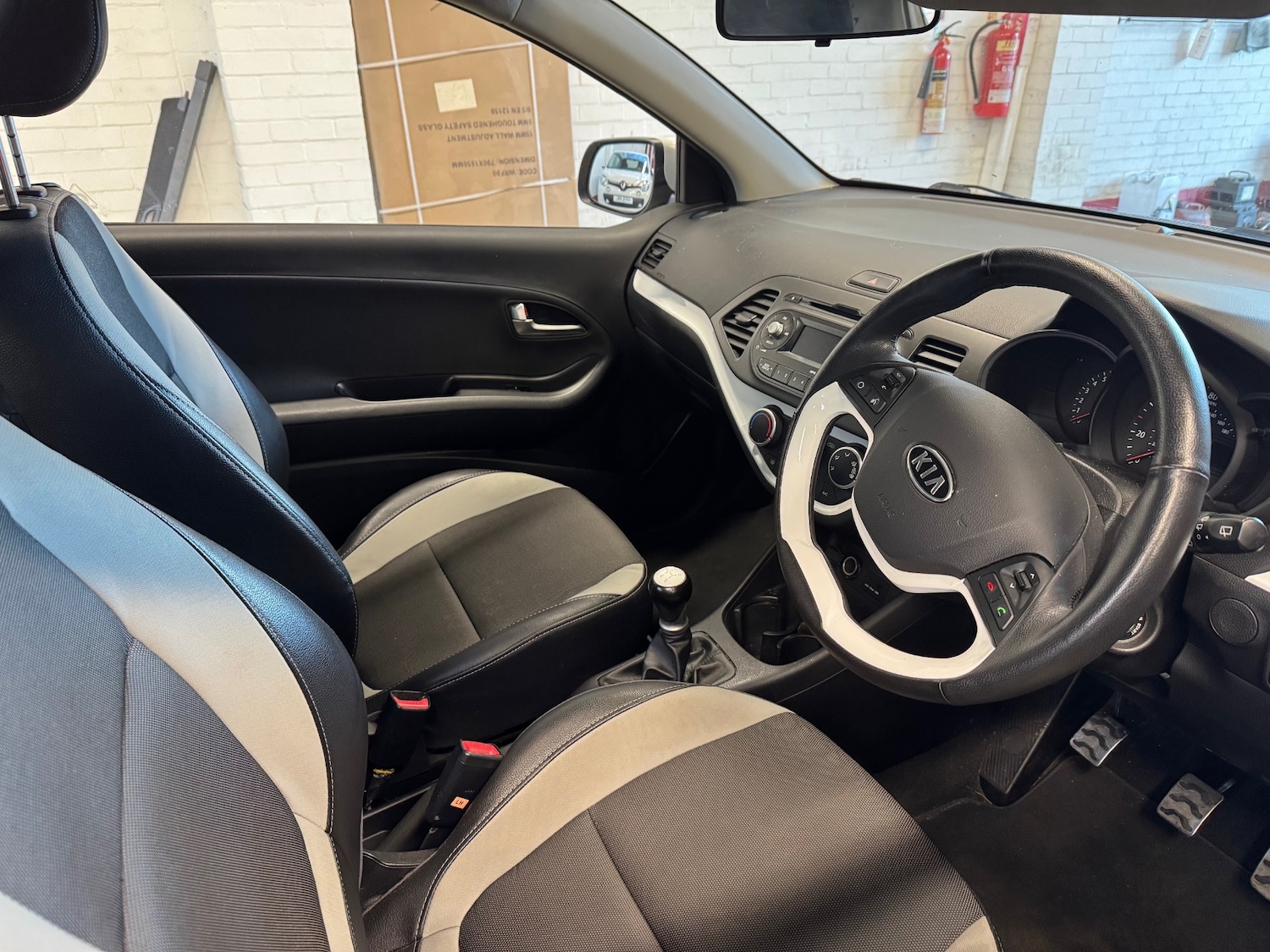 Used Kia Picanto 2012 for sale - 76319470: Photo 8