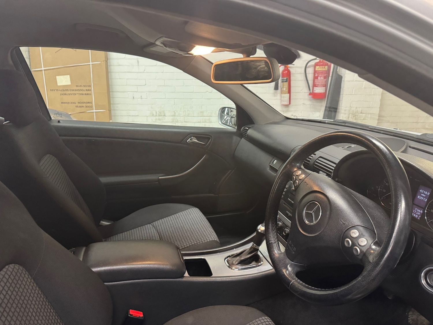 Used Mercedes-Benz C Class 2006 for sale - 77720795: Photo 9