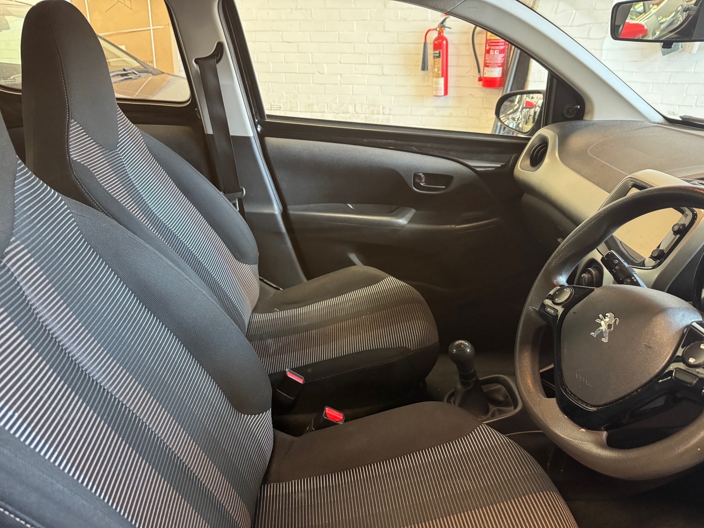 Used Peugeot 108 2014 for sale - 77831835: Photo 11