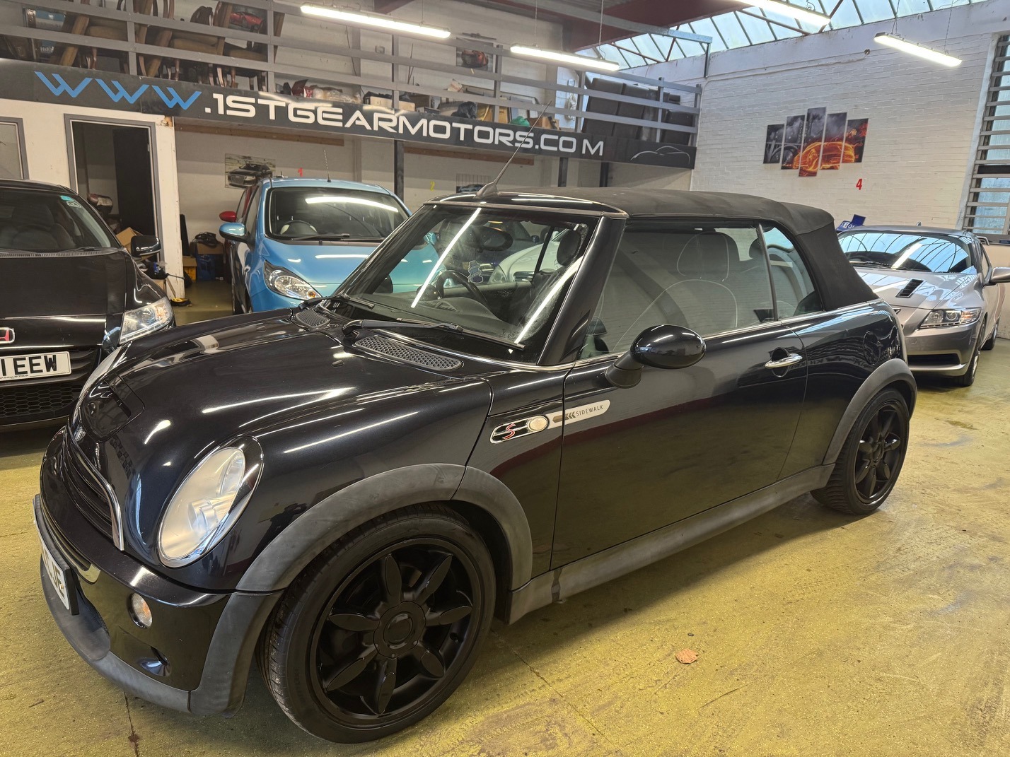 Used MINI Convertible 2008 for sale - 77478023: Photo 2