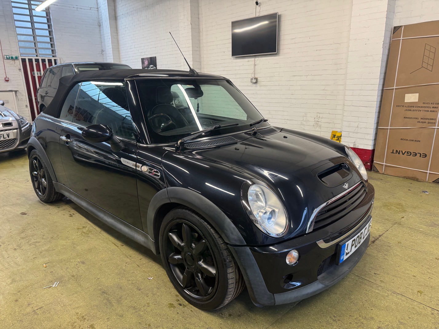 Used MINI Convertible 2008 for sale - 77478023: Photo 9