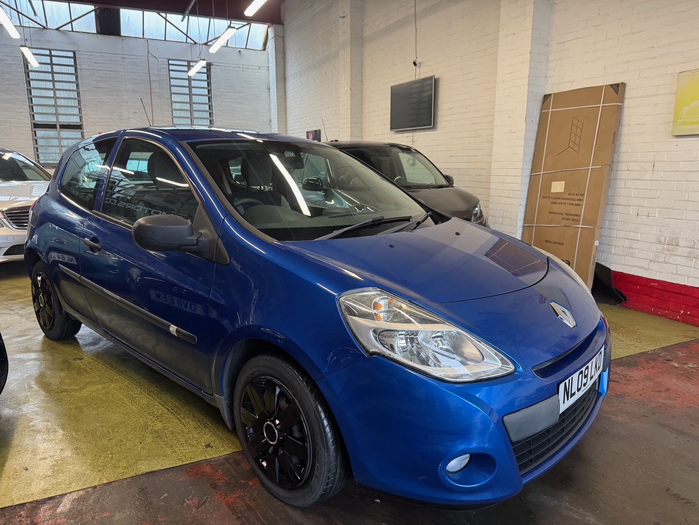 Used Renault Clio 2009 for sale - 77398448: Photo 8