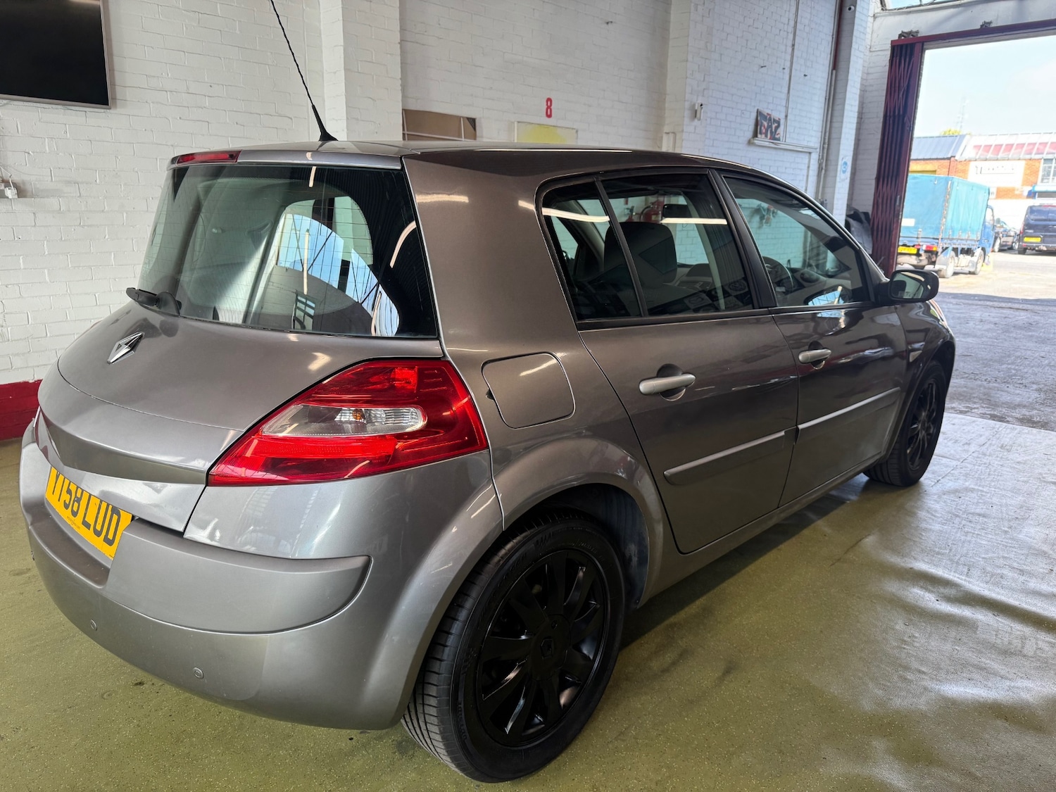 Vehicle 5