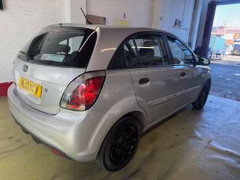 Used Kia Rio 2010 for sale - 74330965: Photo