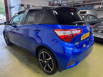 Used Toyota Yaris 2018 for sale - 76309785: Photo