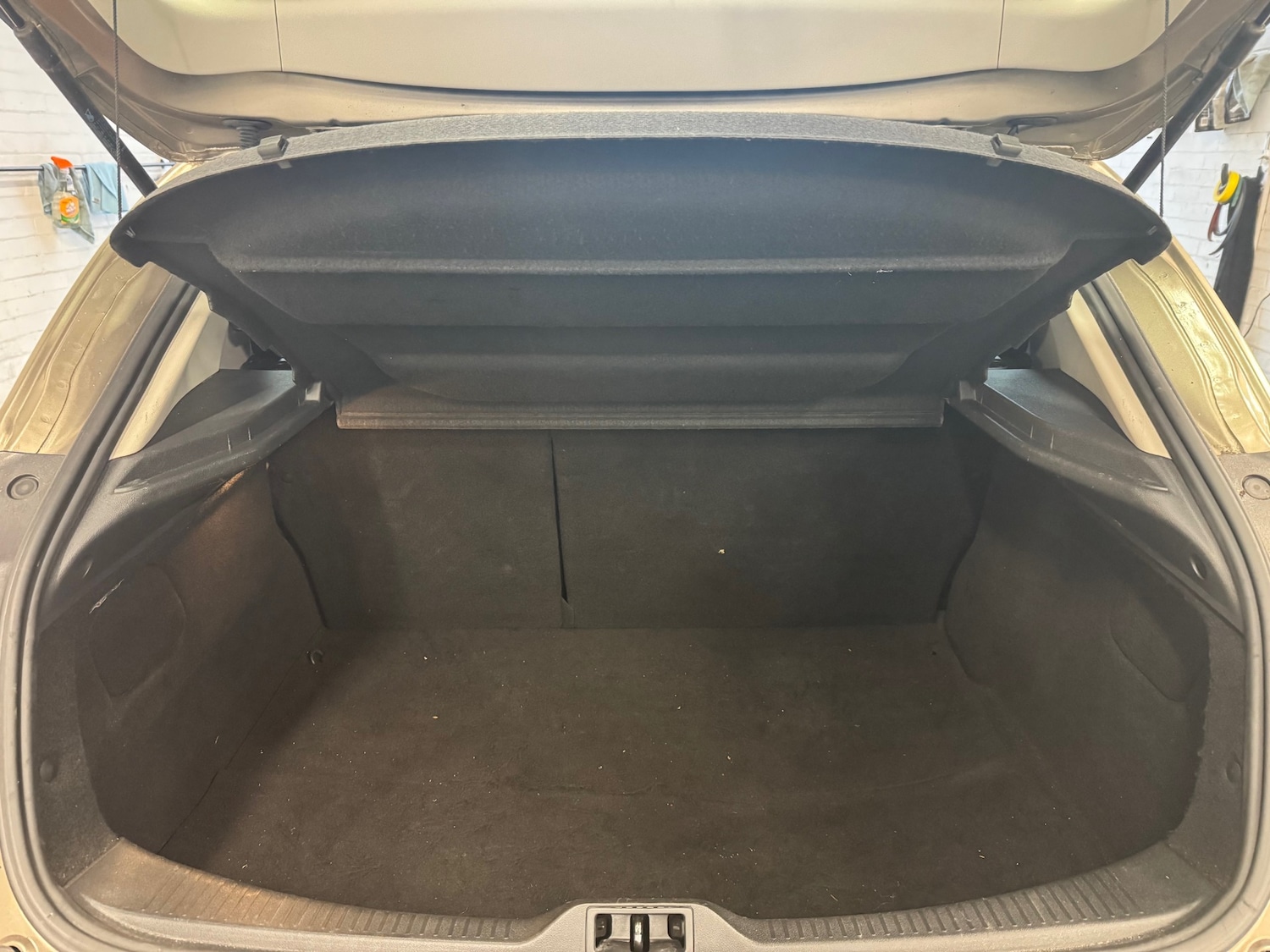 Used Renault Megane 2010 for sale - 77323886: Photo 16