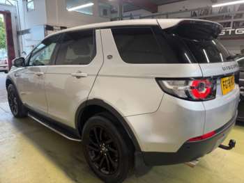 Used Land Rover Discovery Sport 2018 for sale - 74942142: Photo