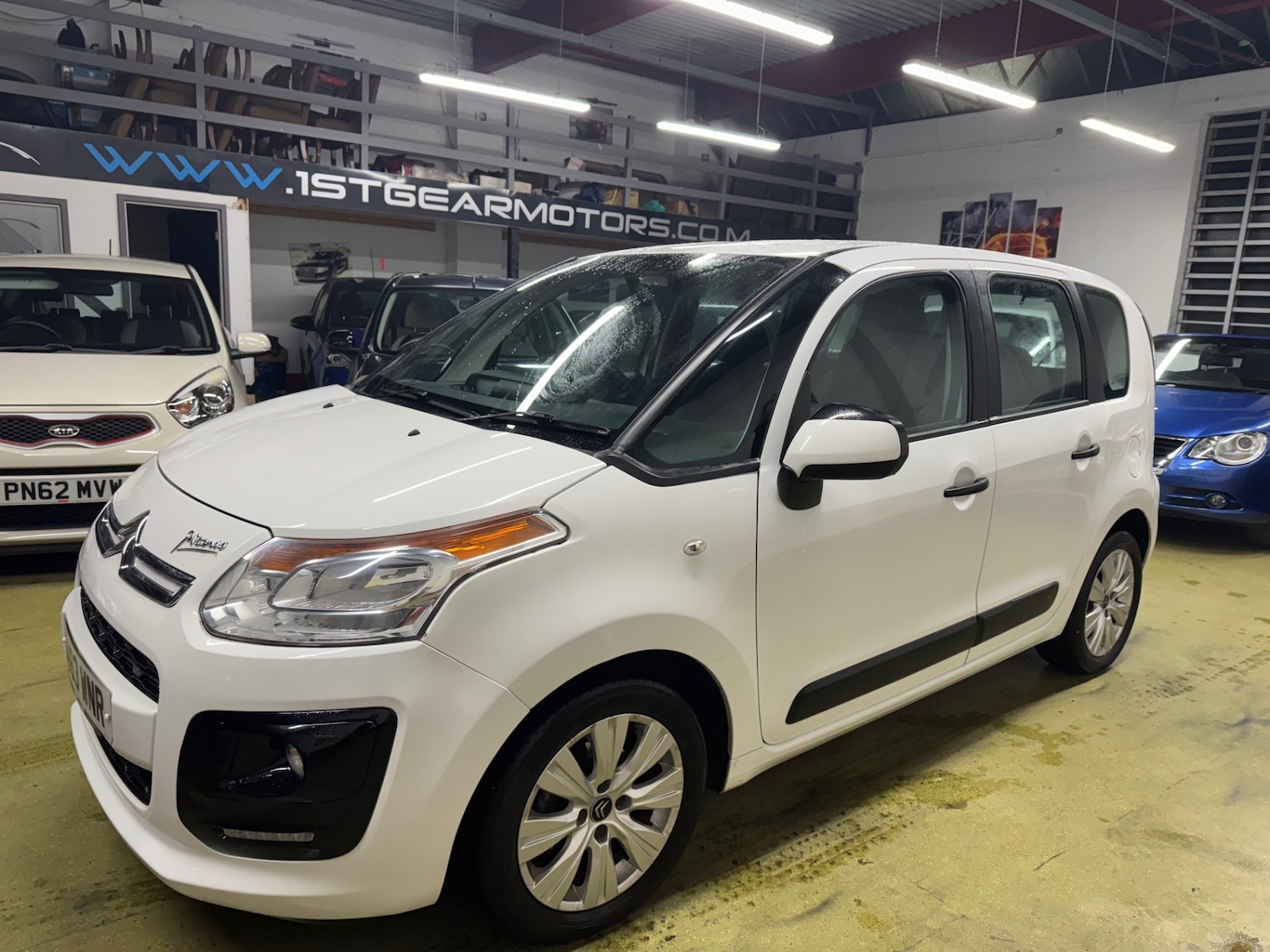 Used Citroen C3 Picasso 2013 for sale - 76599400: Photo 3