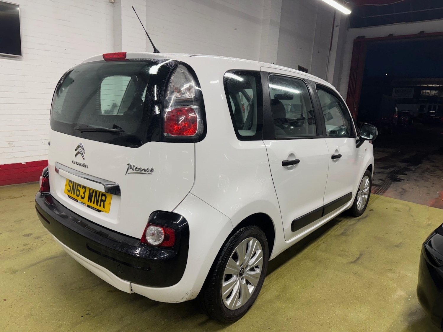 Used Citroen C3 Picasso 2013 for sale - 76599400: Photo 7