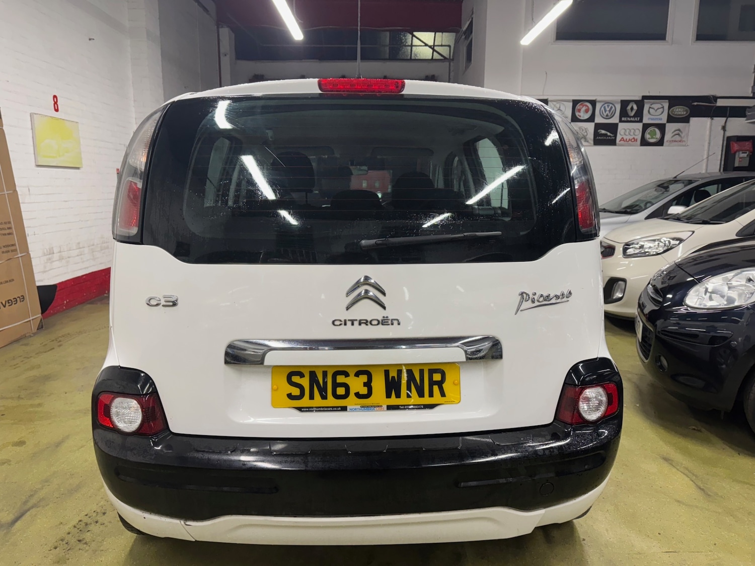 Used Citroen C3 Picasso 2013 for sale - 76599400: Photo 8