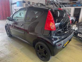Used Peugeot 107 2011 for sale - 74045147: Photo