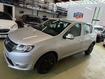 Used Dacia Sandero 2014 for sale - 78757398: Photo