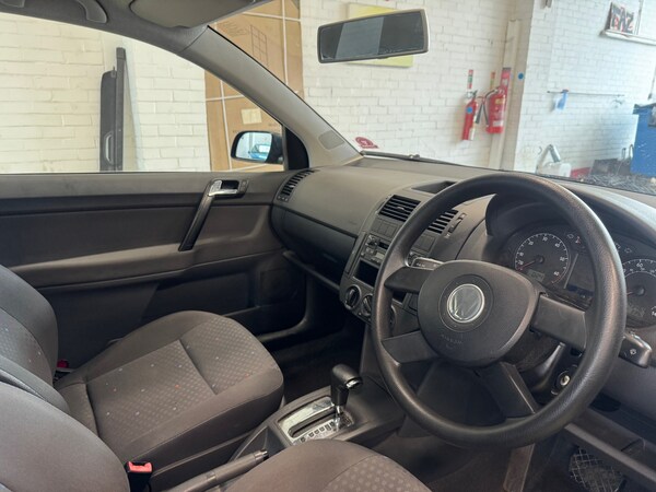 Used Volkswagen Polo 2004 for sale - 75017590: Photo 8
