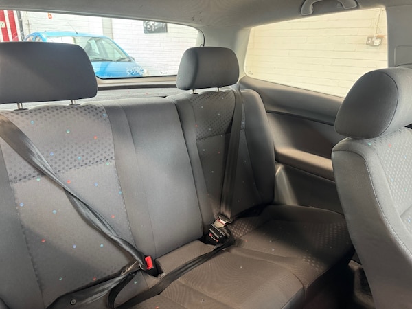 Used Volkswagen Polo 2004 for sale - 75017590: Photo 9