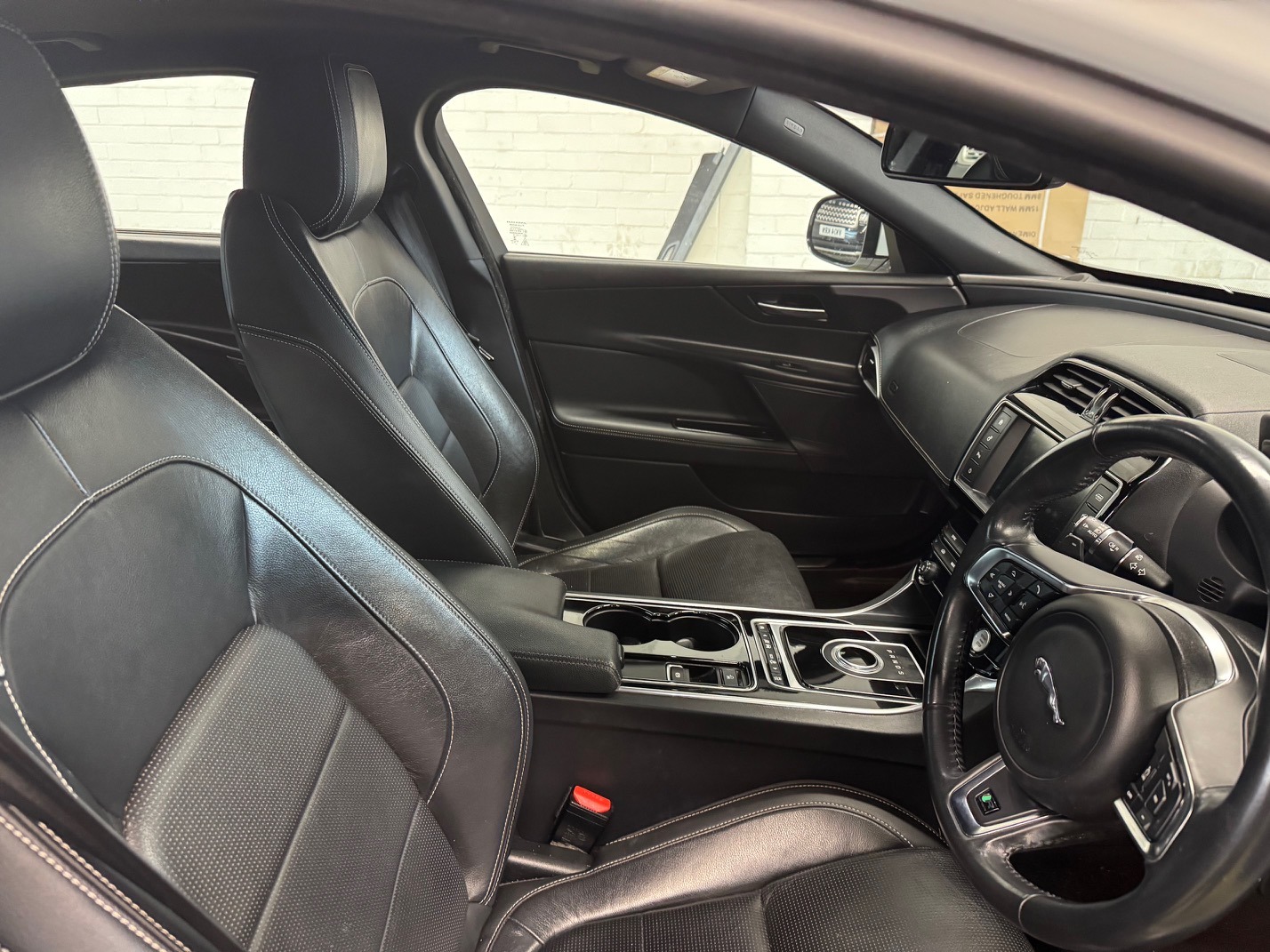 Used Jaguar XE 2017 for sale - 77199209: Photo 16