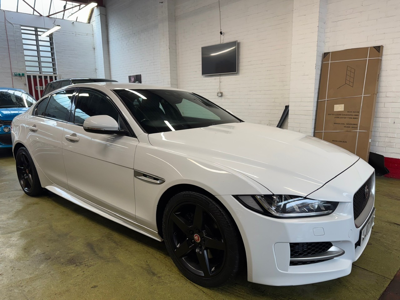 Used Jaguar XE 2017 for sale - 77199209: Photo 7