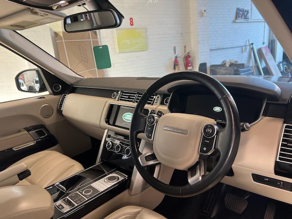 Used Land Rover Range Rover 2014 for sale - 68327893: Photo 12