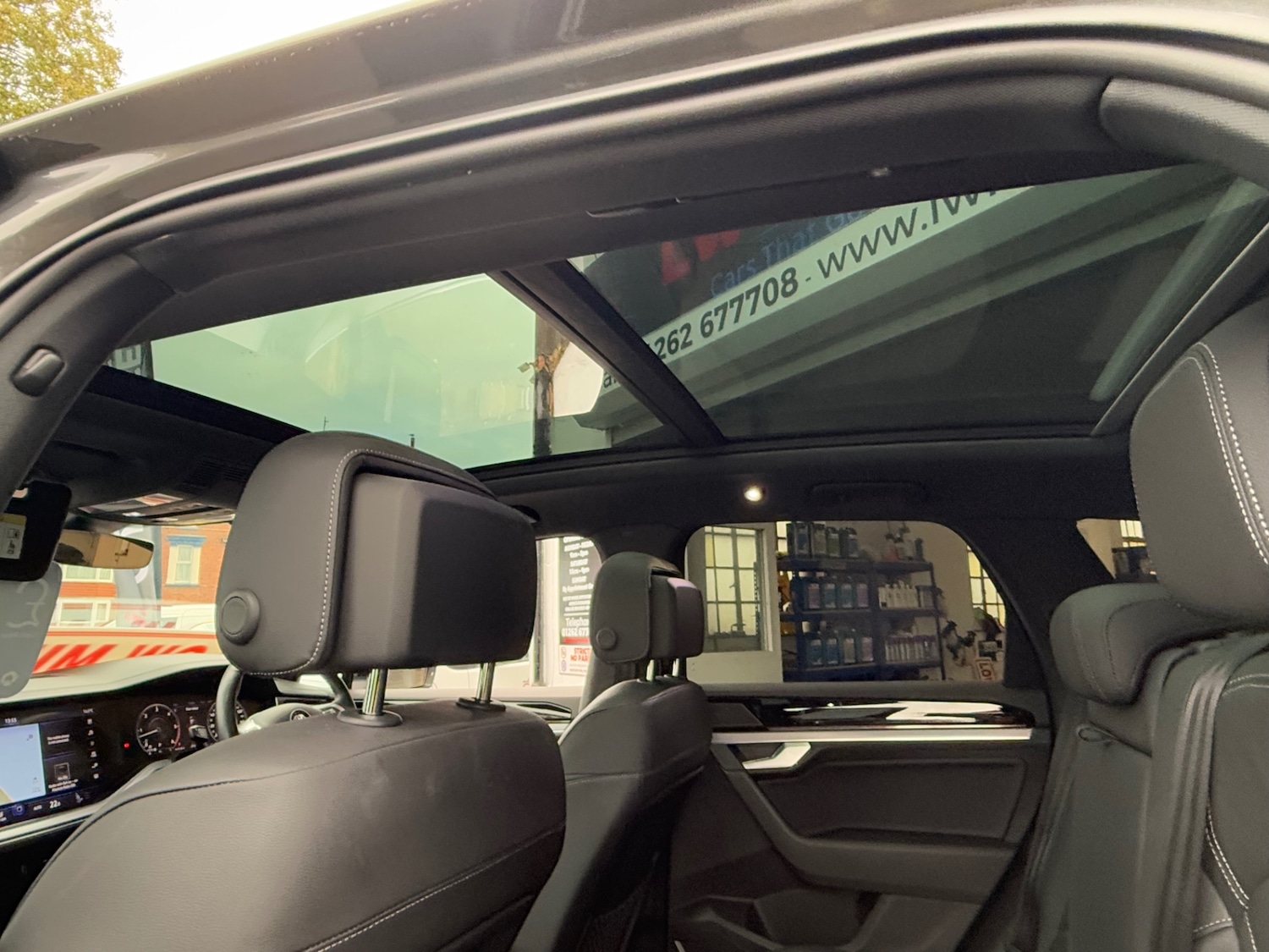 Used Volkswagen Touareg 2020 for sale - 76471343: Photo 10