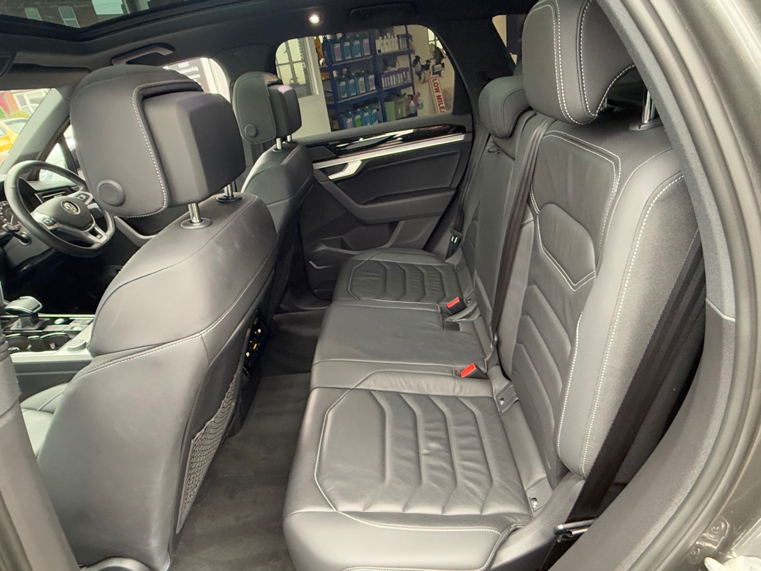 Used Volkswagen Touareg 2020 for sale - 76471343: Photo 9