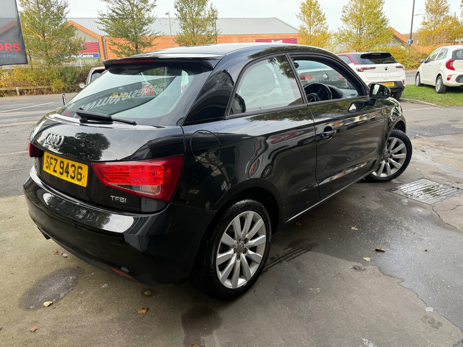 Used Audi A1 2014 for sale - 76404902: Photo 2