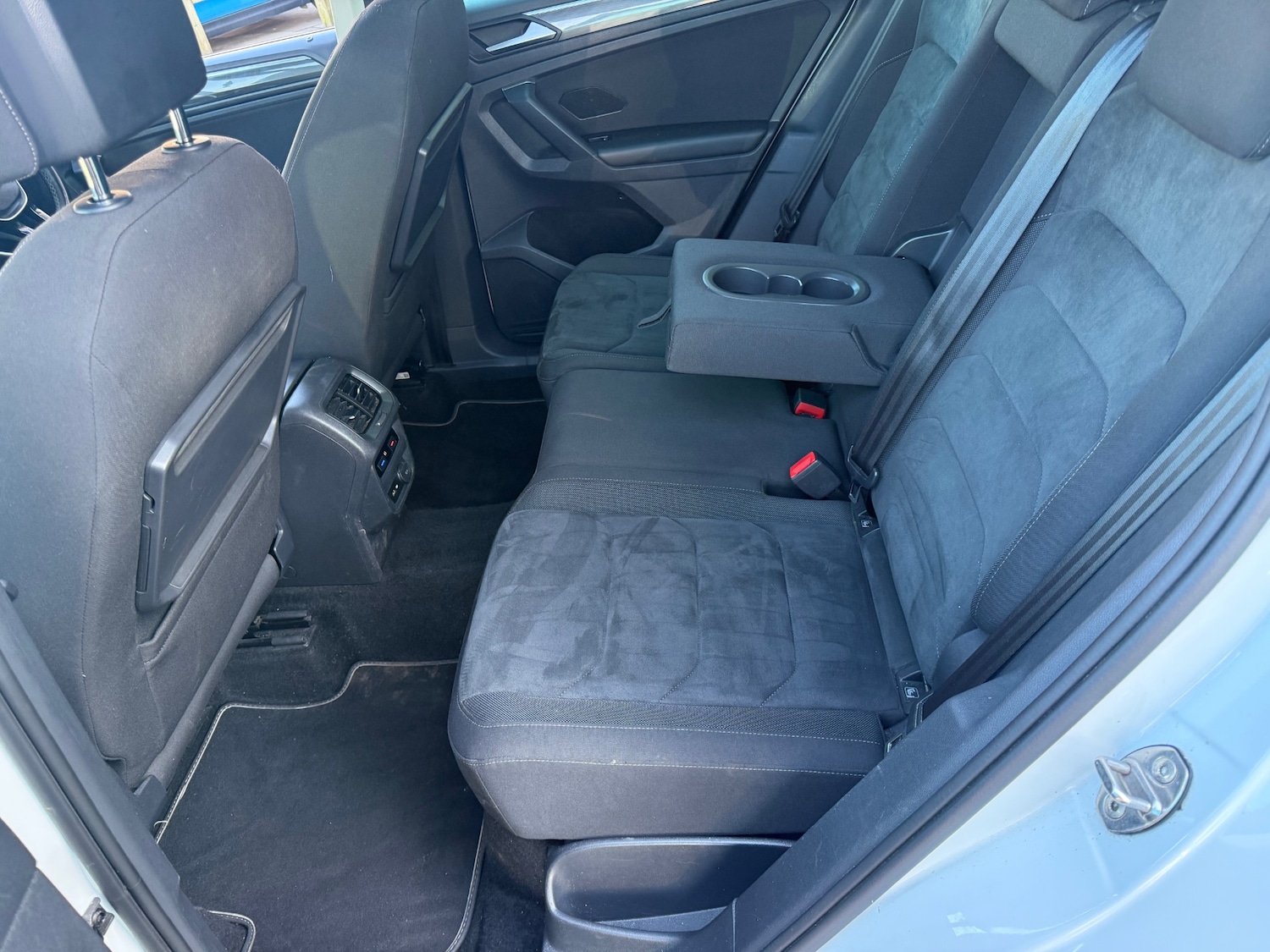 Used Volkswagen Tiguan 2018 for sale - 78108970: Photo 11