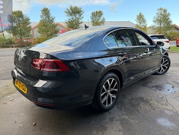 Used Volkswagen Passat 2020 for sale - 76344323: Photo