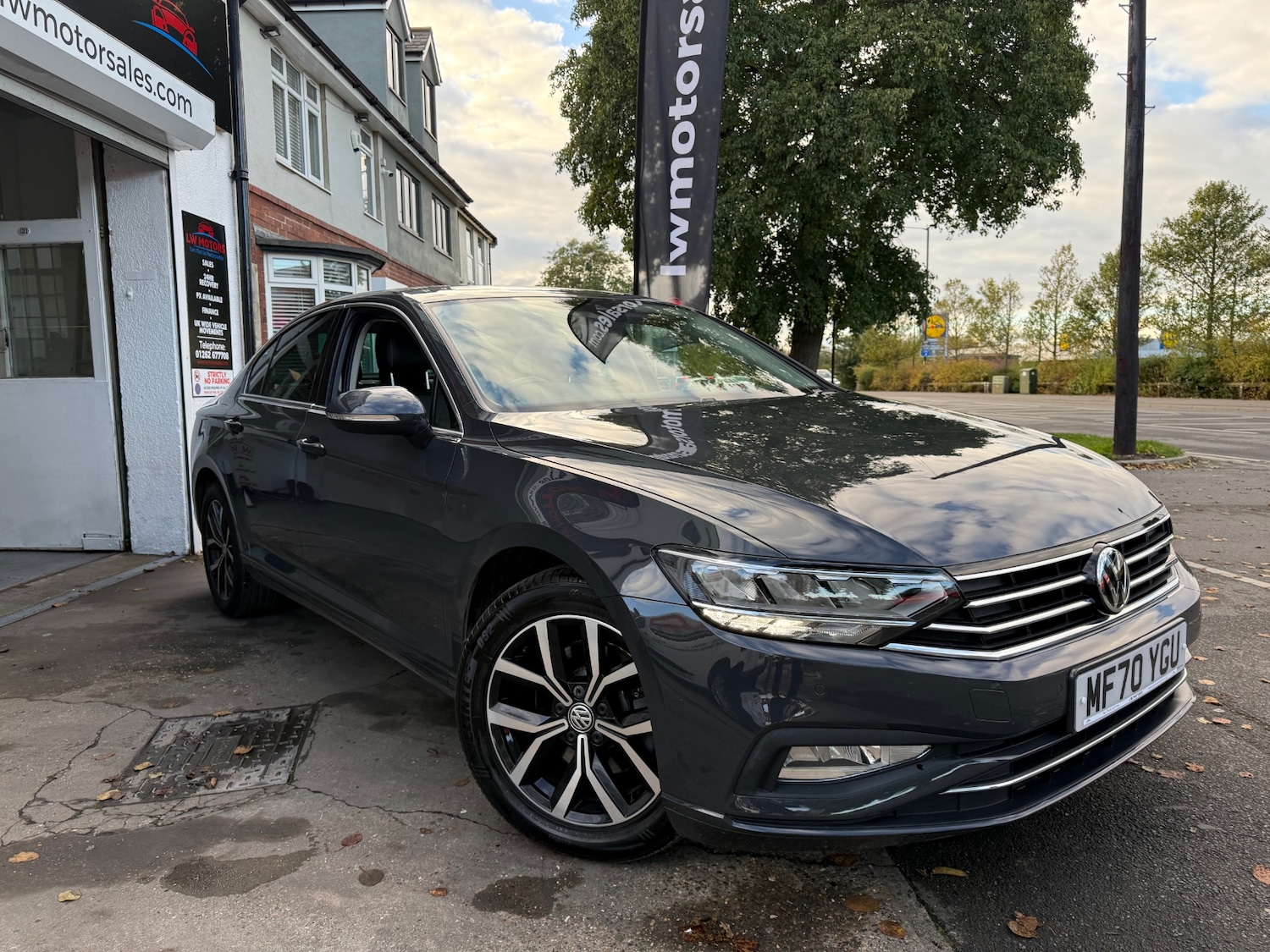 Used Volkswagen Passat 2020 for sale - 76344323: Photo 3
