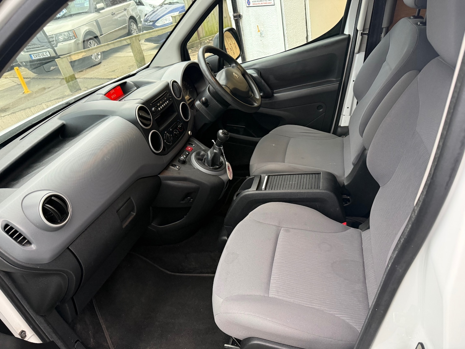 Used Peugeot Partner 2014 for sale - 77329474: Photo 8