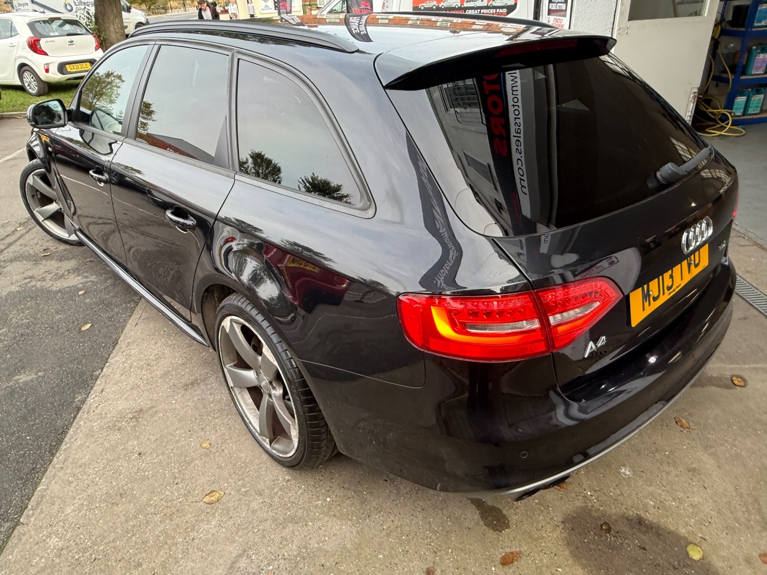 Used Audi A4 2013 for sale - 76404894: Photo 4