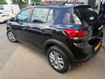 Used Dacia Sandero Stepway 2023 for sale - 78852993: Photo