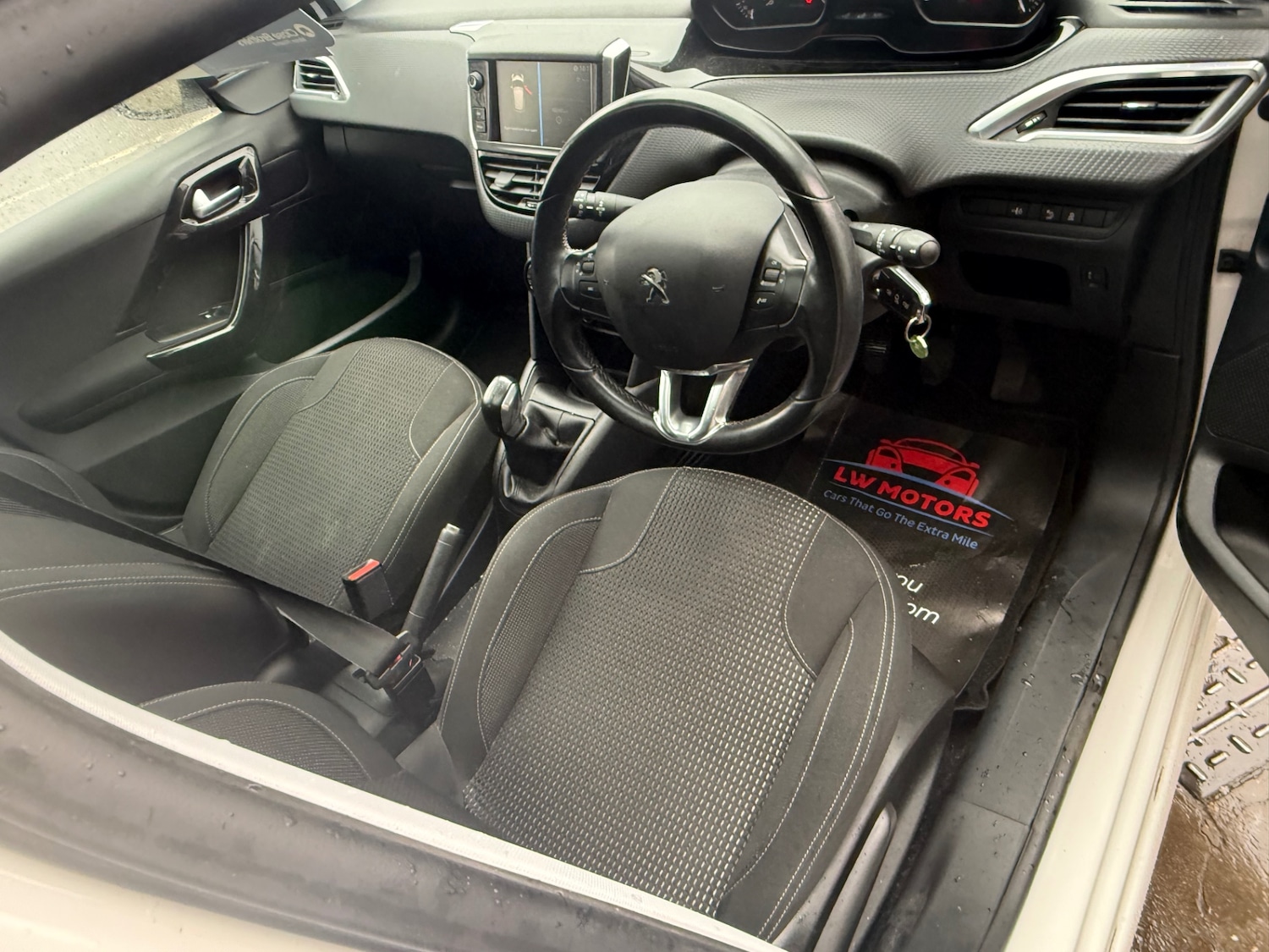 Used Peugeot 208 2017 for sale - 77606960: Photo 13