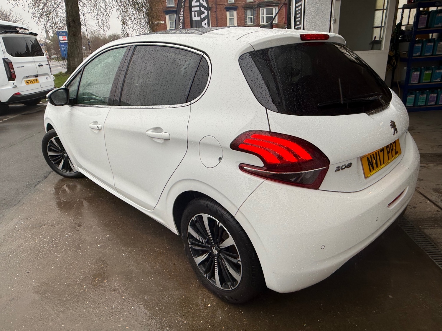Used Peugeot 208 2017 for sale - 77606960: Photo 4