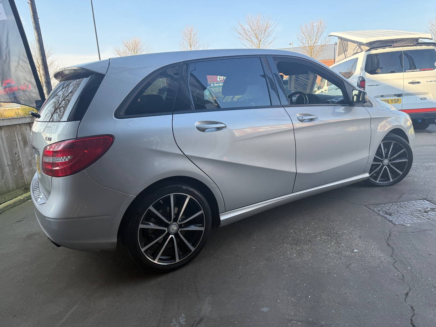 Used Mercedes-Benz B Class 2015 for sale - 77938344: Photo 2