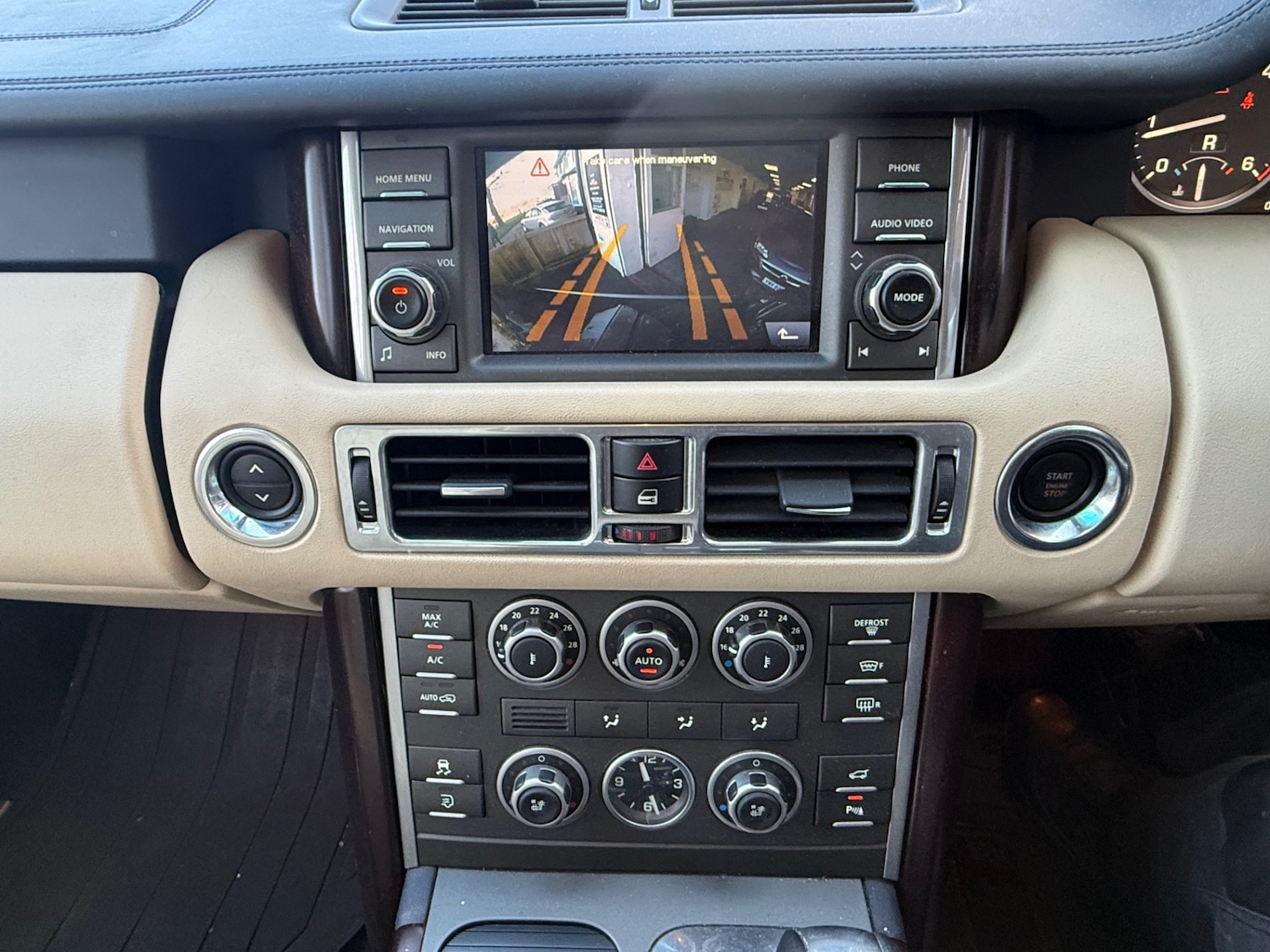 Used Land Rover Range Rover 2010 for sale - 77261988: Photo 14