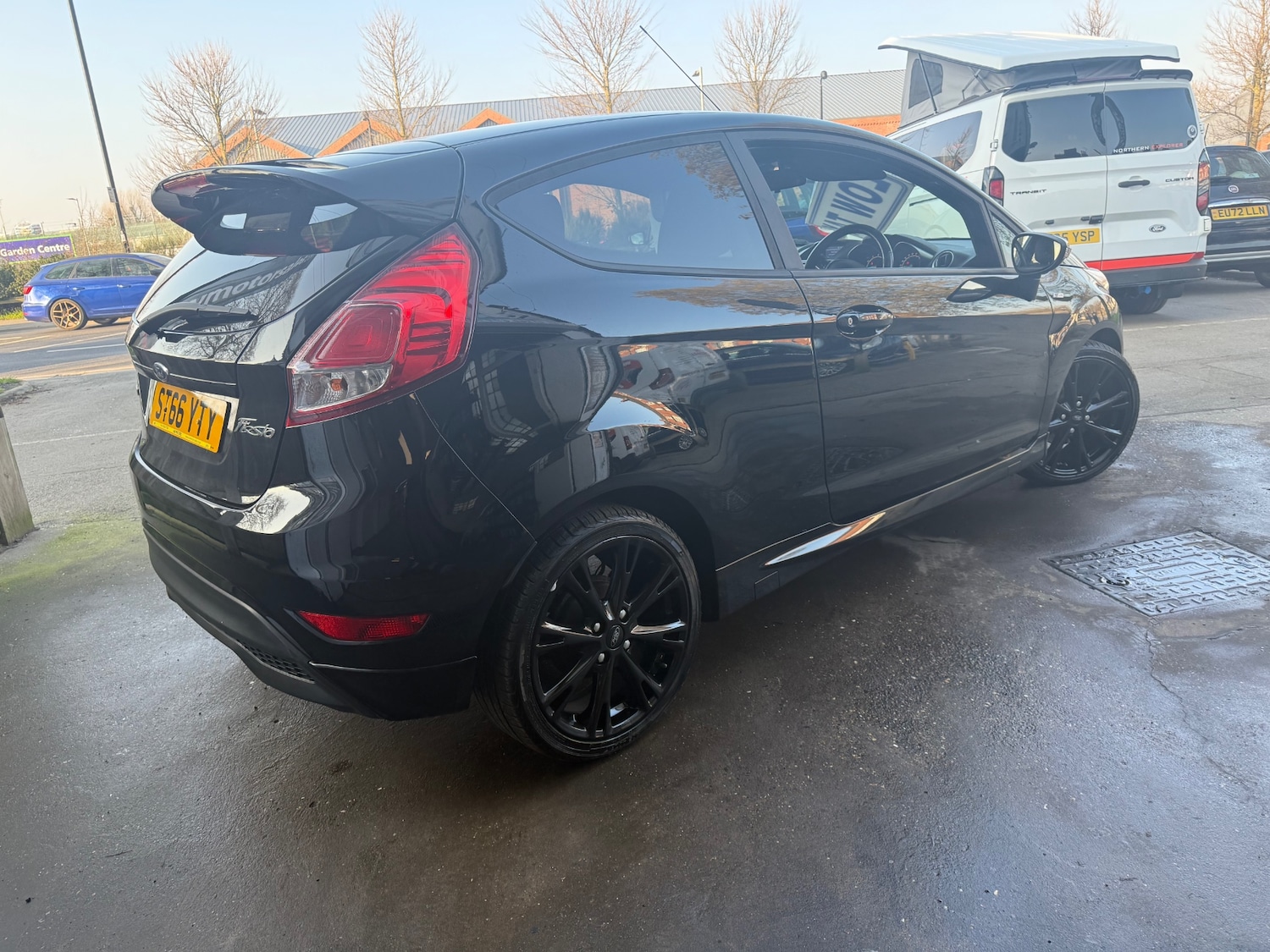 Used Ford Fiesta 2017 for sale - 77782150: Photo 2