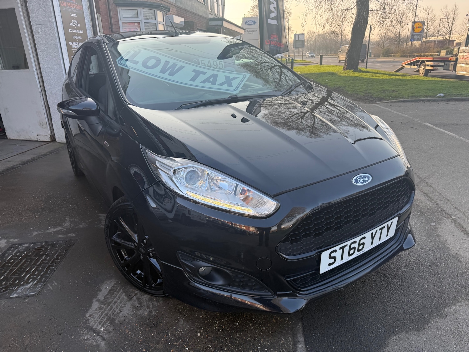 Used Ford Fiesta 2017 for sale - 77782150: Photo 3