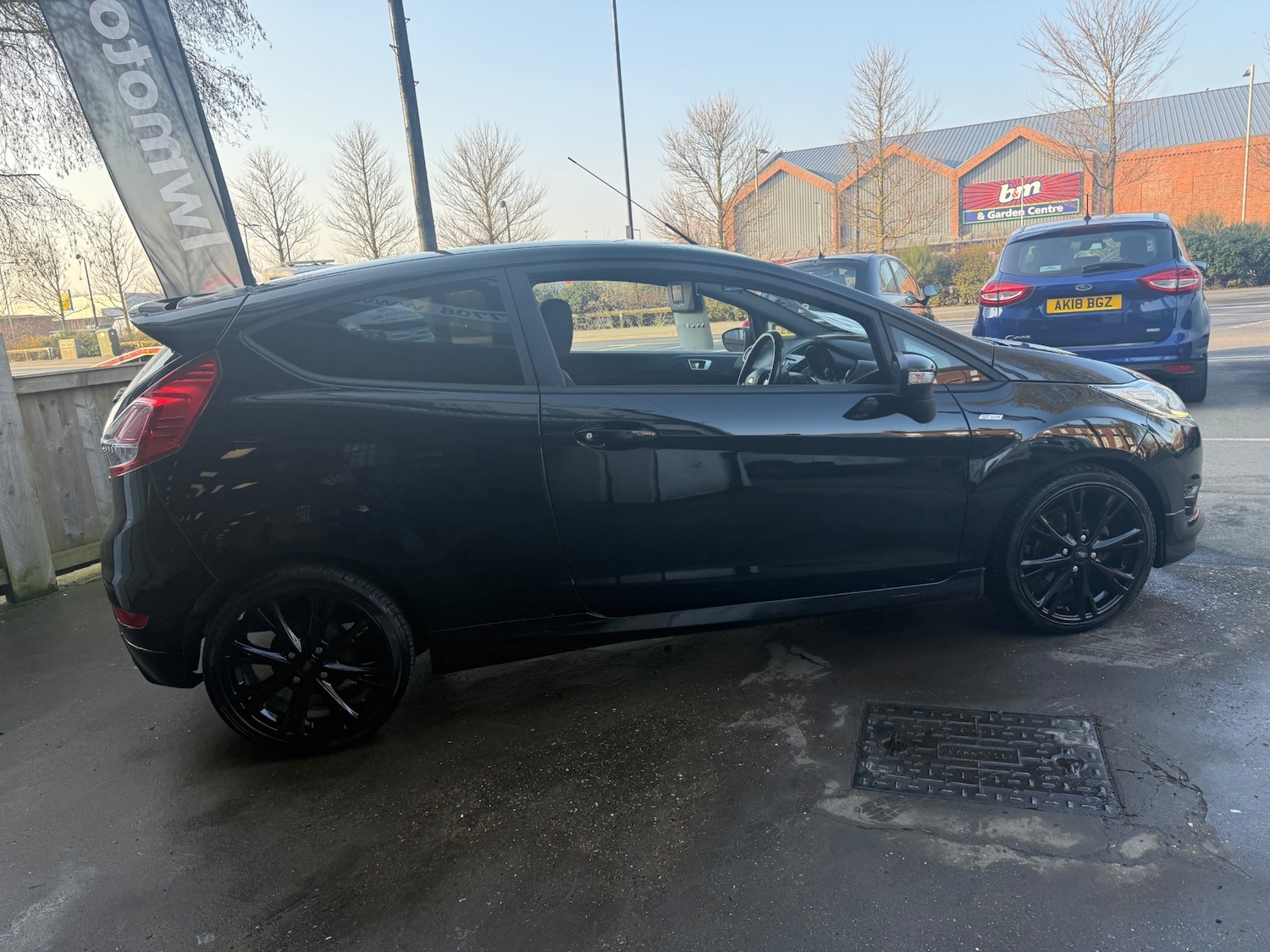 Used Ford Fiesta 2017 for sale - 77782150: Photo 6