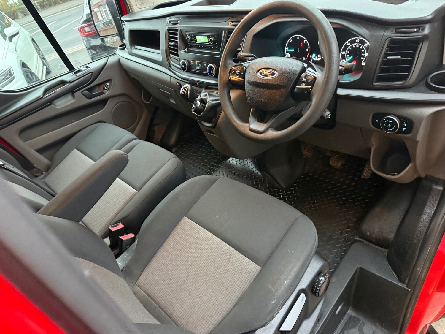 Used Ford Transit Custom 2018 for sale - 77399599: Photo 10