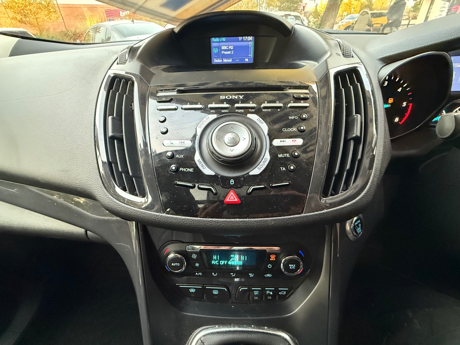 Used Ford Kuga 2014 for sale - 76404841: Photo 15